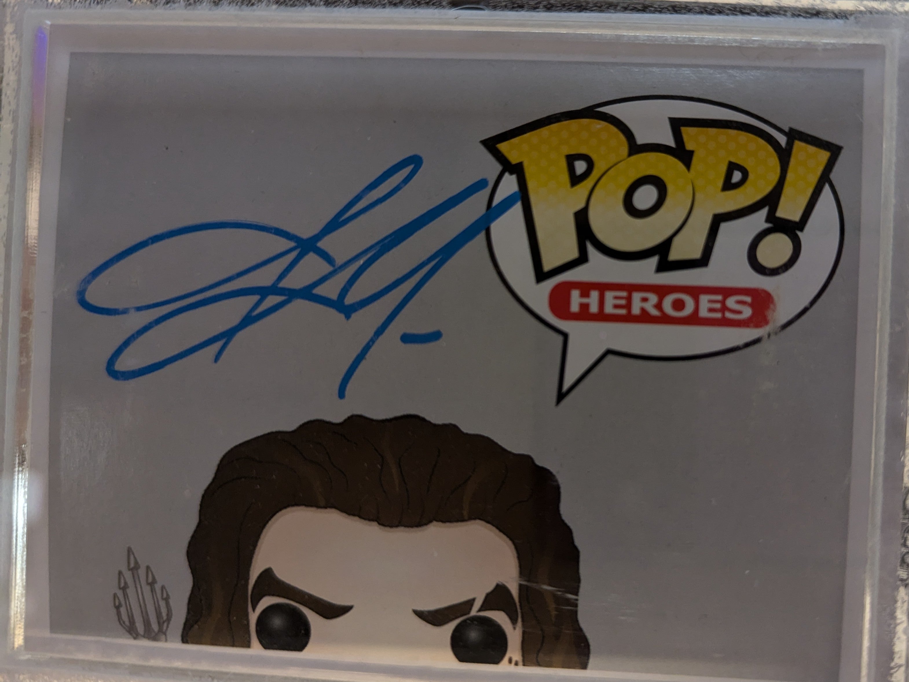 DC Universe - Aquaman Autographed Collectable Pop! Vinyl #87