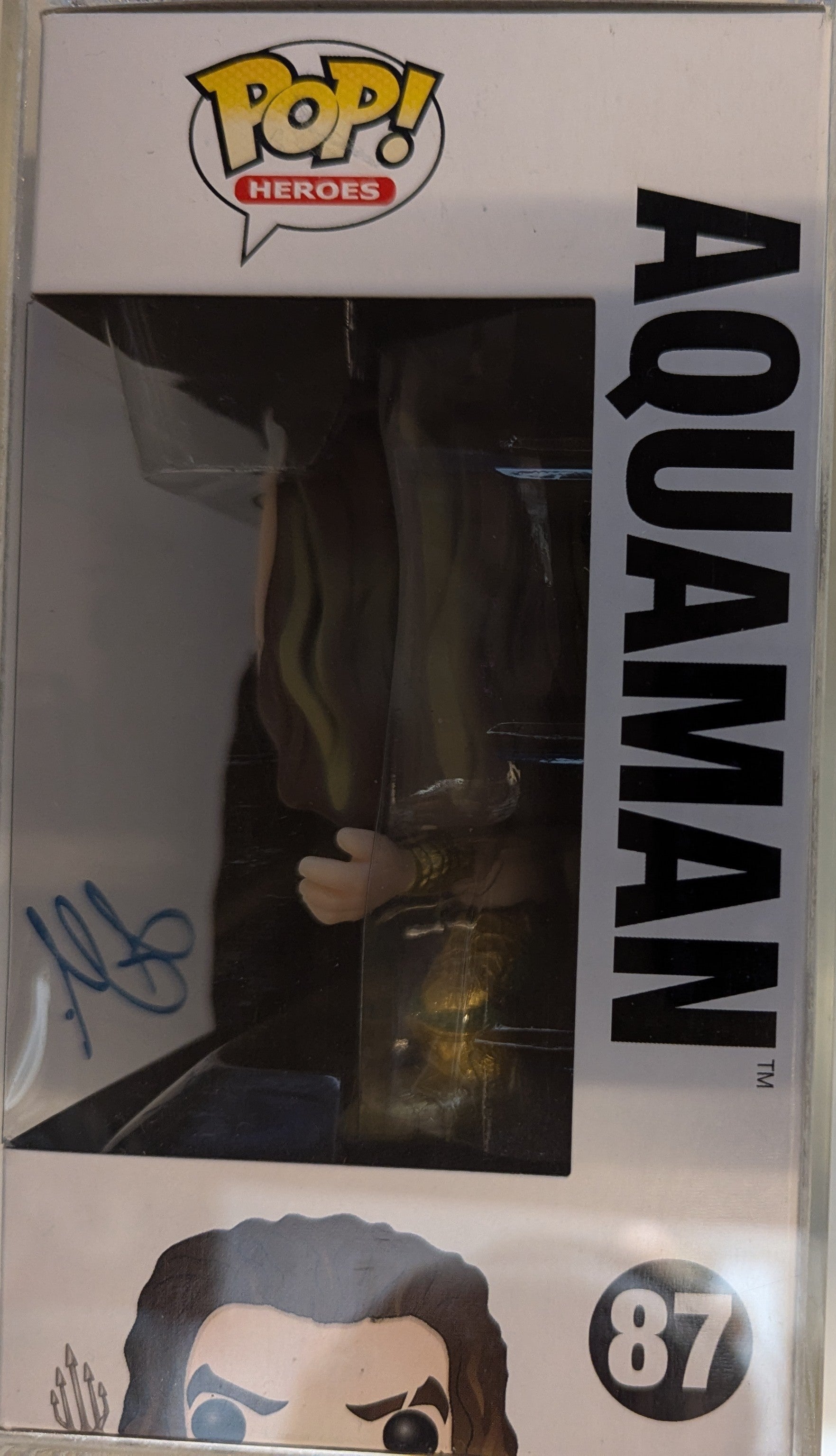 DC Universe - Aquaman Autographed Collectable Pop! Vinyl #87