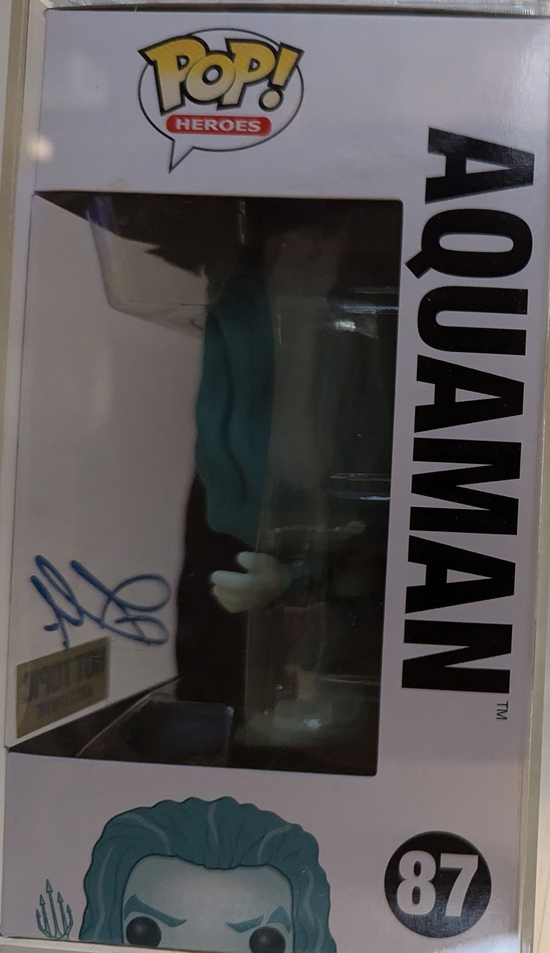 DC Universe - Aquaman Autographed Collectable Pop! Vinyl #87 (Hot Topic Exclusive)