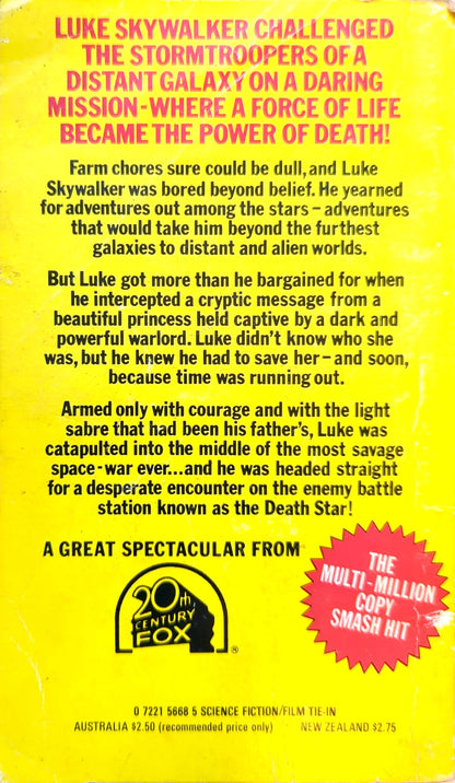 George Lucas - Star Wars Paperback Book (1977) With 16 Pages Colour Photos